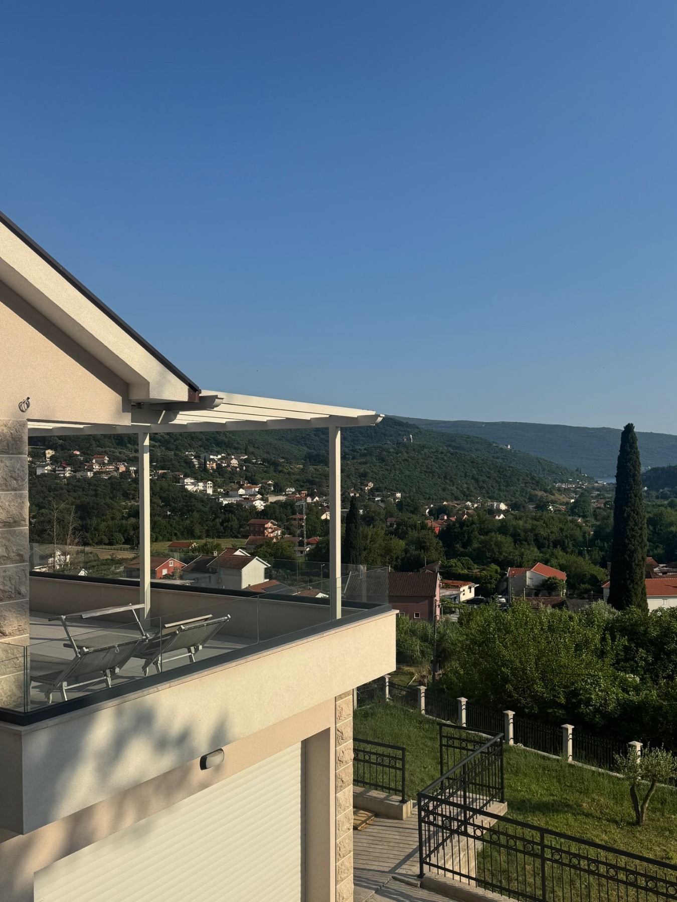 Zelenika · Kuća - slika 2