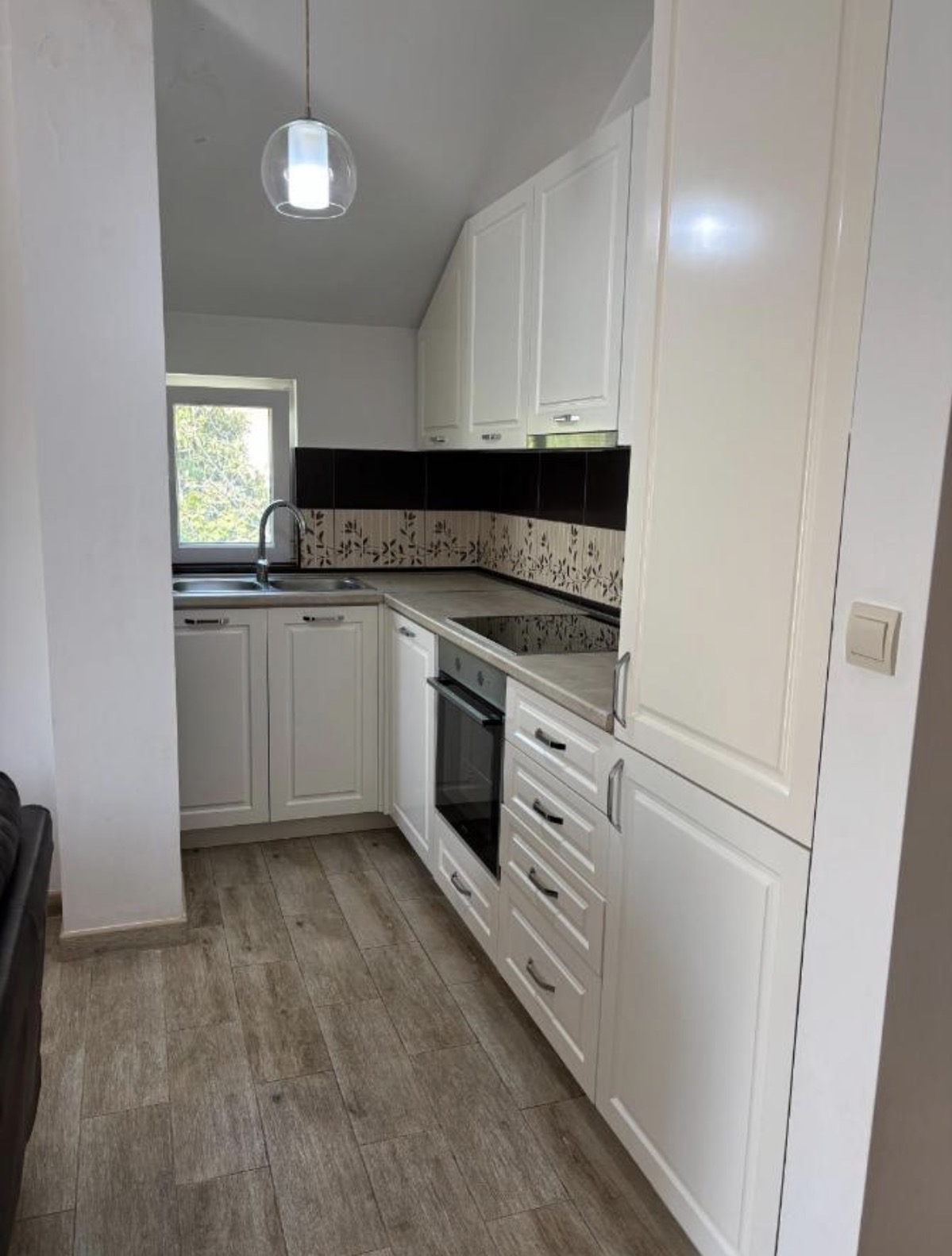 Zelenika · Stan - slika 6